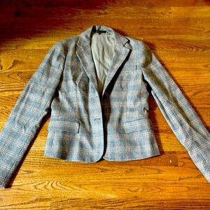 Theory plaid wool blazer size 6. EUC.
